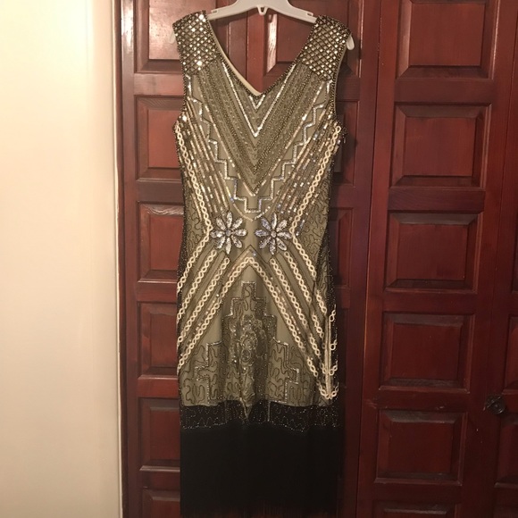 🤩 Stunning Black/Gold Sequins Dress w/Fringes - Picture 6 of 6